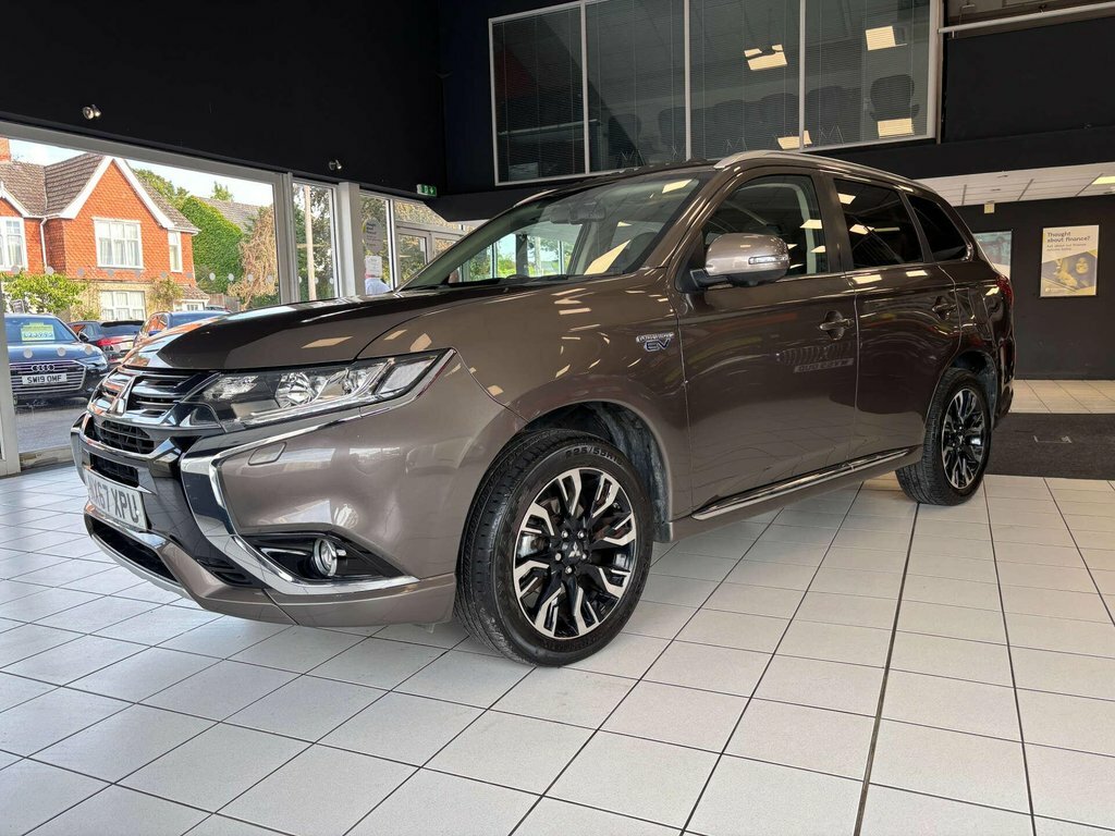 Mitsubishi Outlander 2L 4H Brown #5