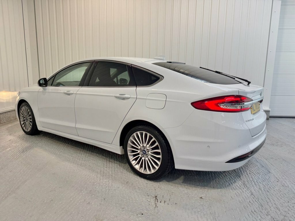 Ford Mondeo 2L Titanium Edition White #5