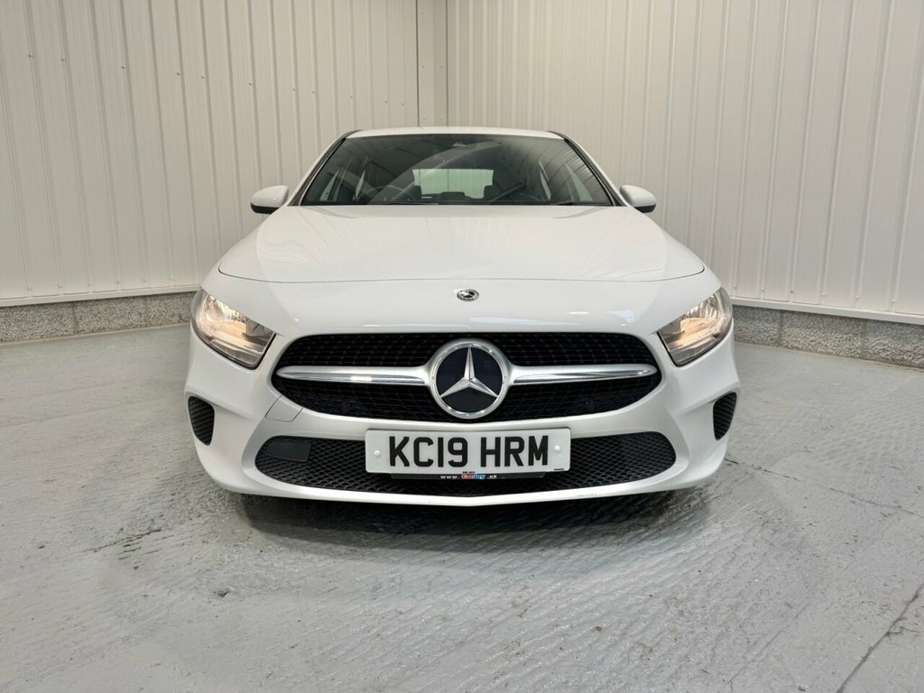 Mercedes-Benz A Class 1.3L Se KC19HRM White #2