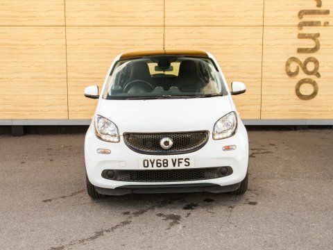 Smart Forfour Hatchback OY68VFS White #5