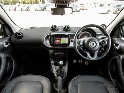 Smart Forfour Hatchback OY68VFS White #3