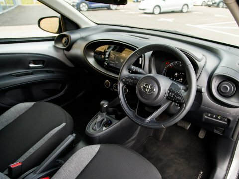 Toyota Aygo X Hatchback BP23XVG Silver #4