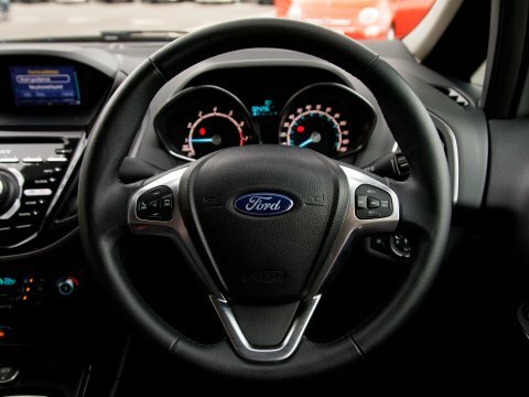 Ford B-Max  White #14
