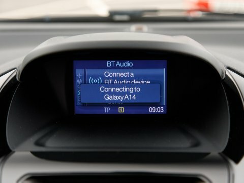 Ford B-Max  White #22