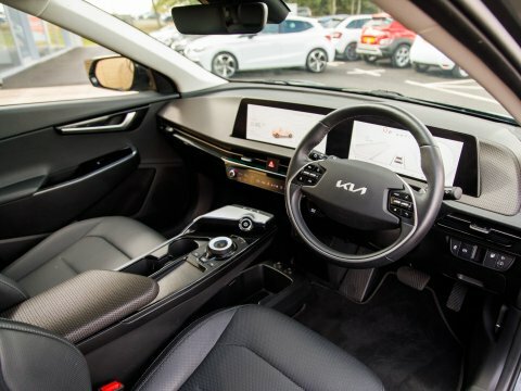 Kia EV6 Saloon Grey #4