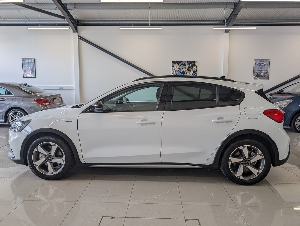 Ford Focus T Ecoboost Active MM69WJZ White #3