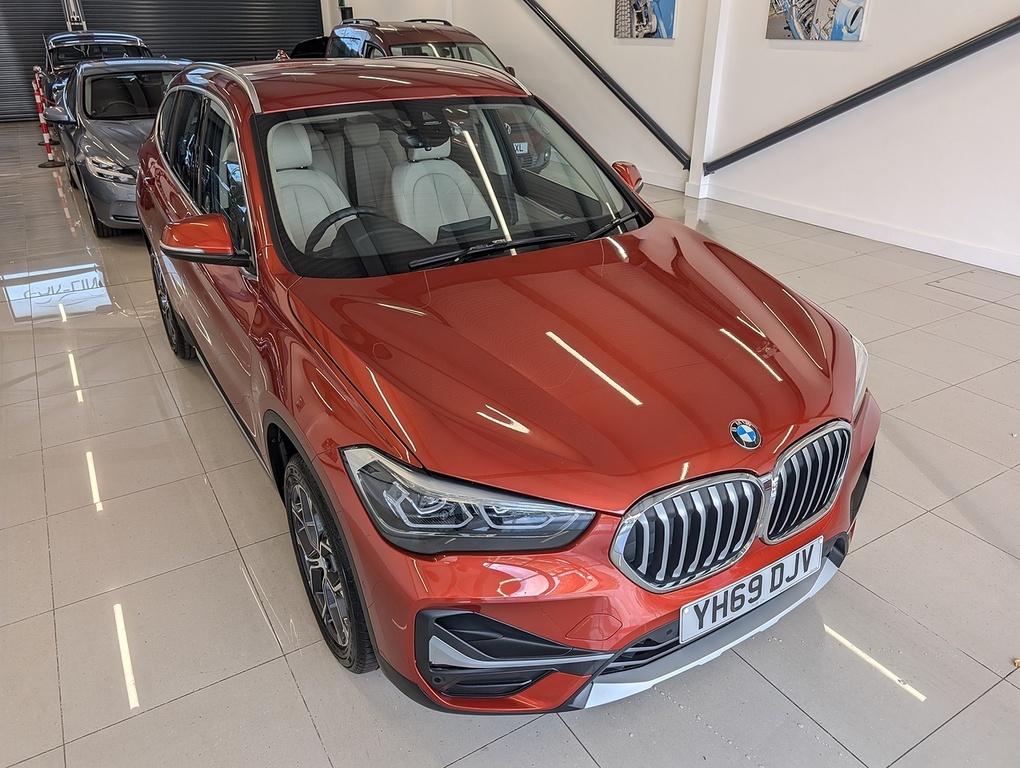 BMW X1 18I Xline YH69DJV Orange #6