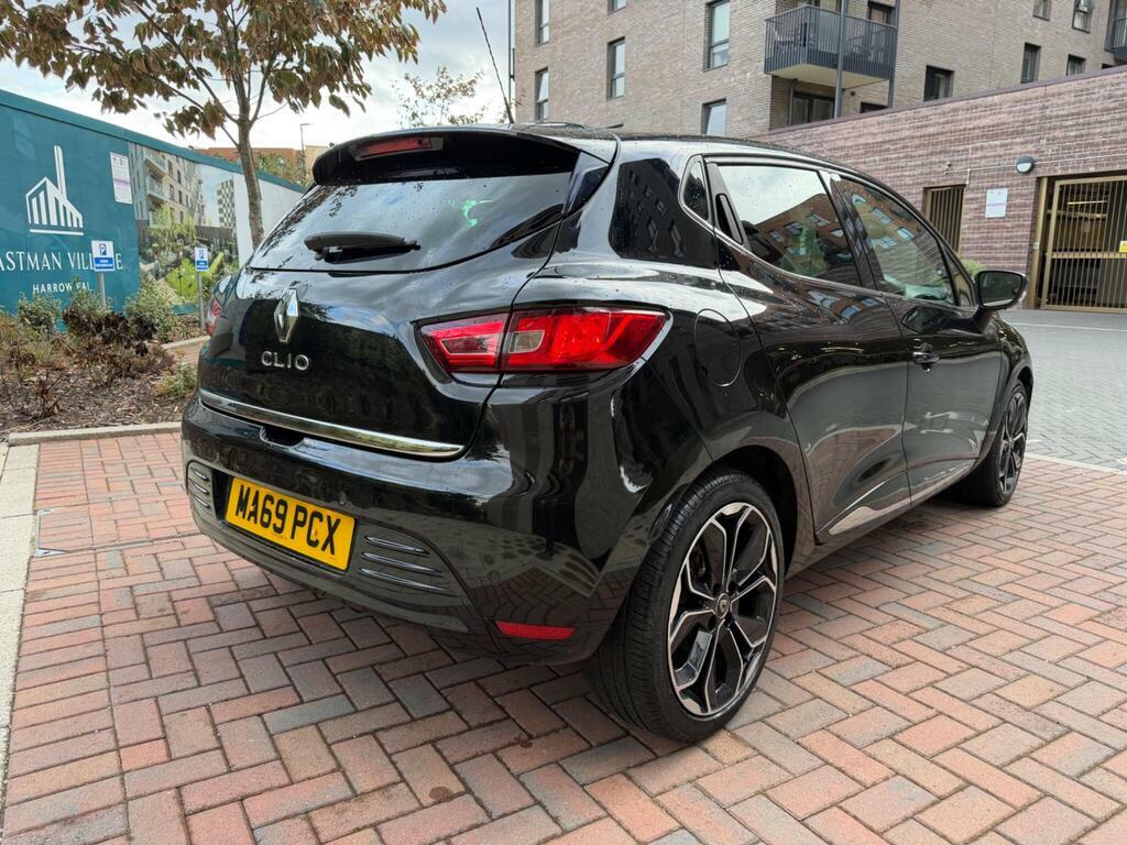 Renault Clio Hatchback White #18