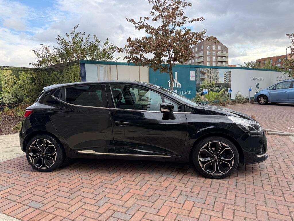 Renault Clio Hatchback White #17