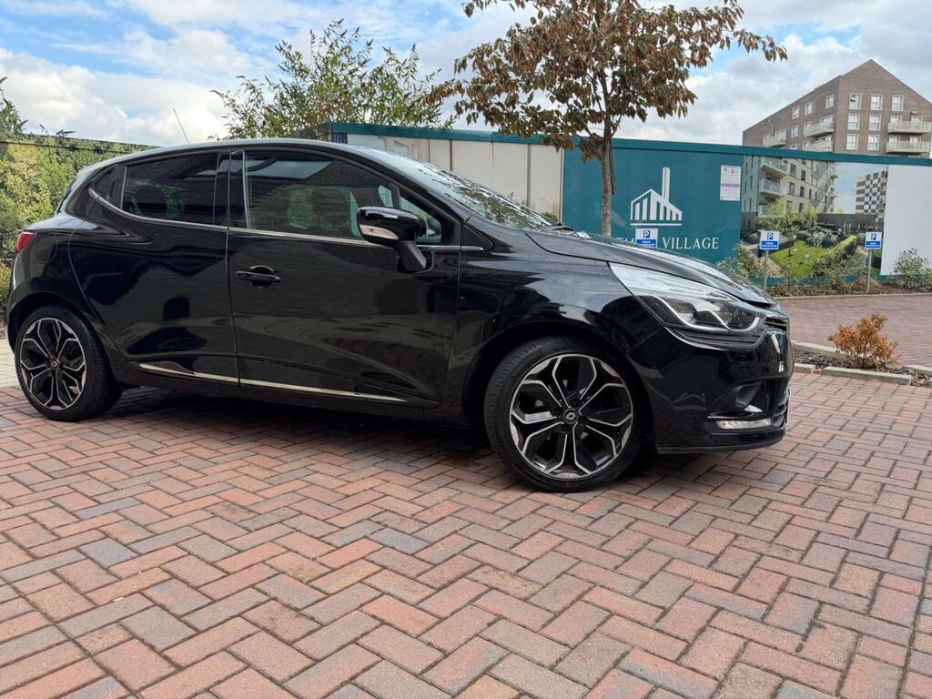 Renault Clio Hatchback White #16