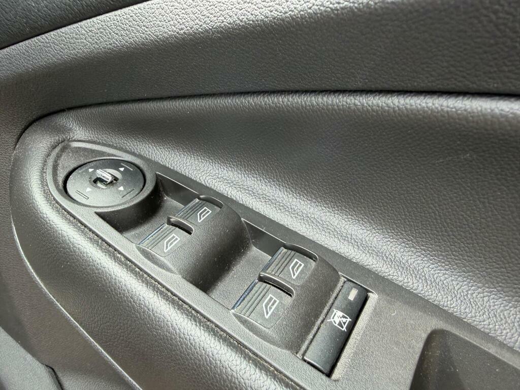 Ford Kuga Hatchback White #23