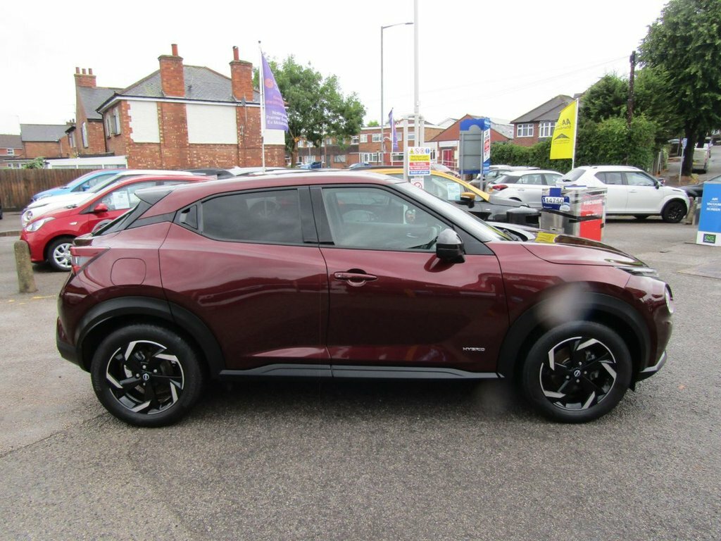 Nissan Juke 1.6L N-connecta Red #2