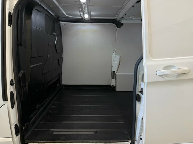 Ford Transit Custom Manual HT71ROU White #6