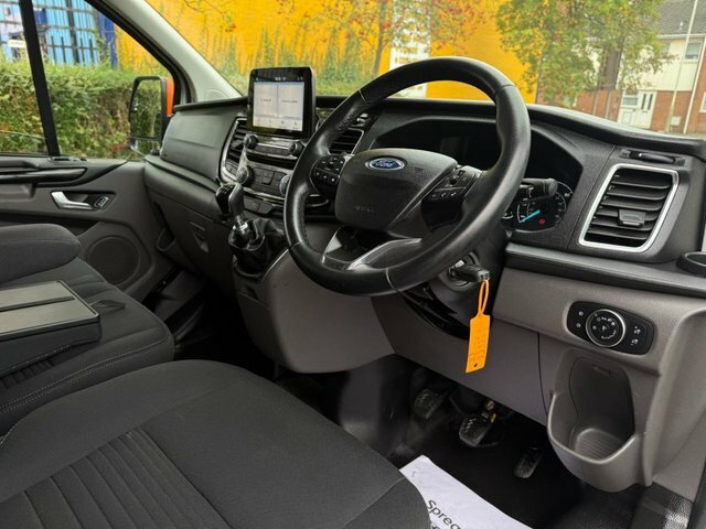 Ford Transit Custom Manual CV22JYS White #6