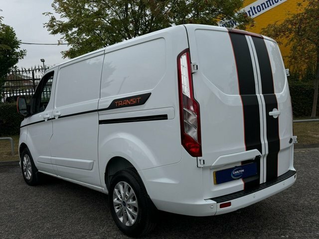 Ford Transit Custom Manual CV22JYS White #5