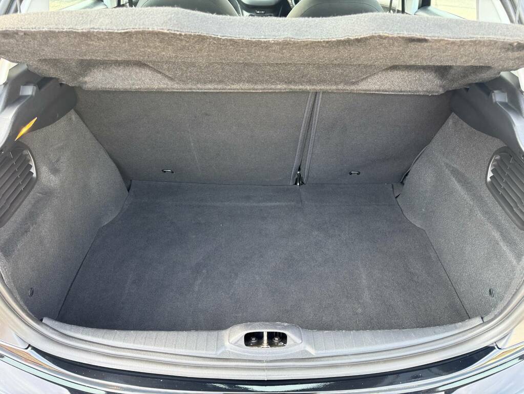 Peugeot 208 1.0 Puretech Active Black #5