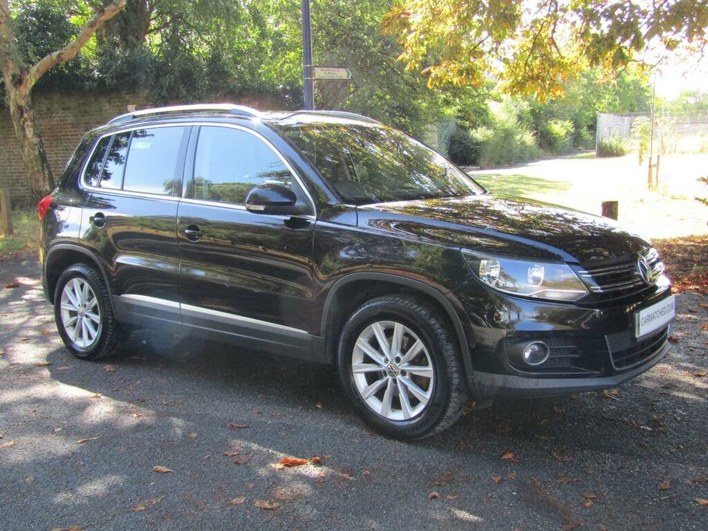 Volkswagen Tiguan 2.0 Tdi Bluemotion Tech Se Dsg Black #3