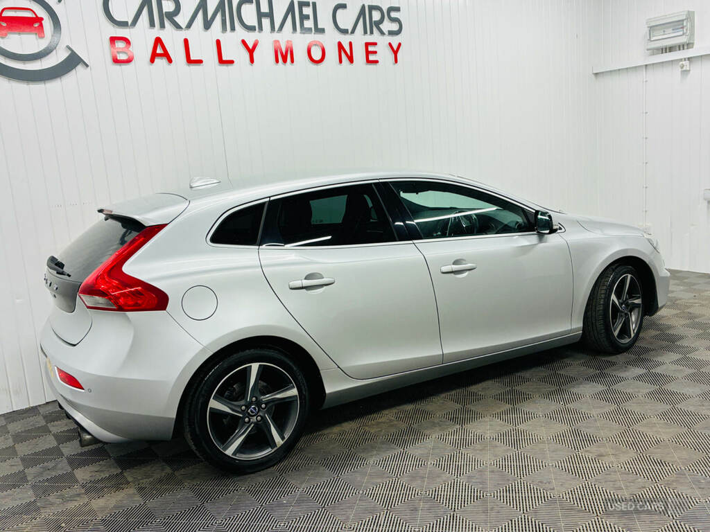 Volvo V40 D2 R Design AO14CVL Silver #4