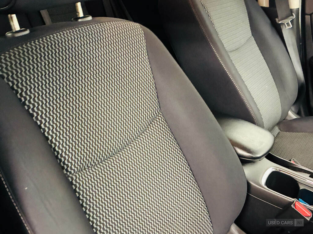 Nissan Pulsar 1.5 Dci N-tec Grey #2