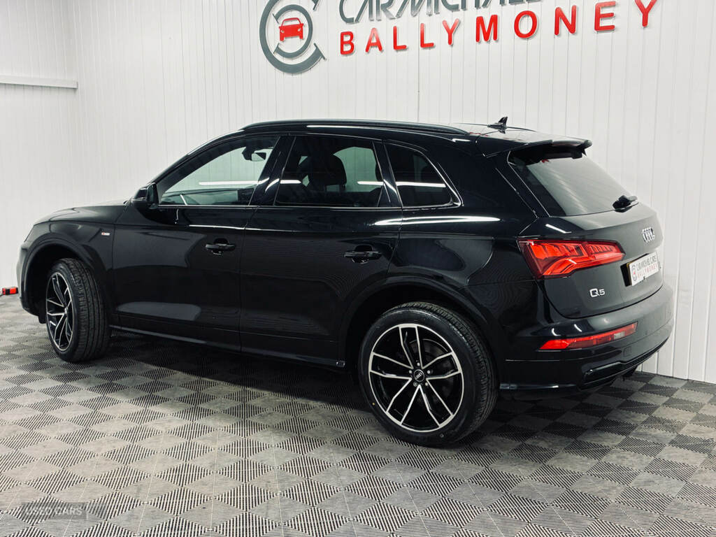 Audi Q5 2.0 Tdi Quattro S Line S Tronic RF67AYL Black #4