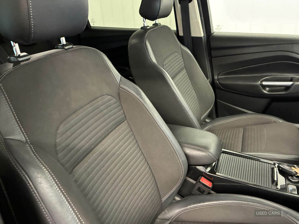 Ford Kuga 2.0 Tdci Titanium 2Wd MRZ6174 Grey #2