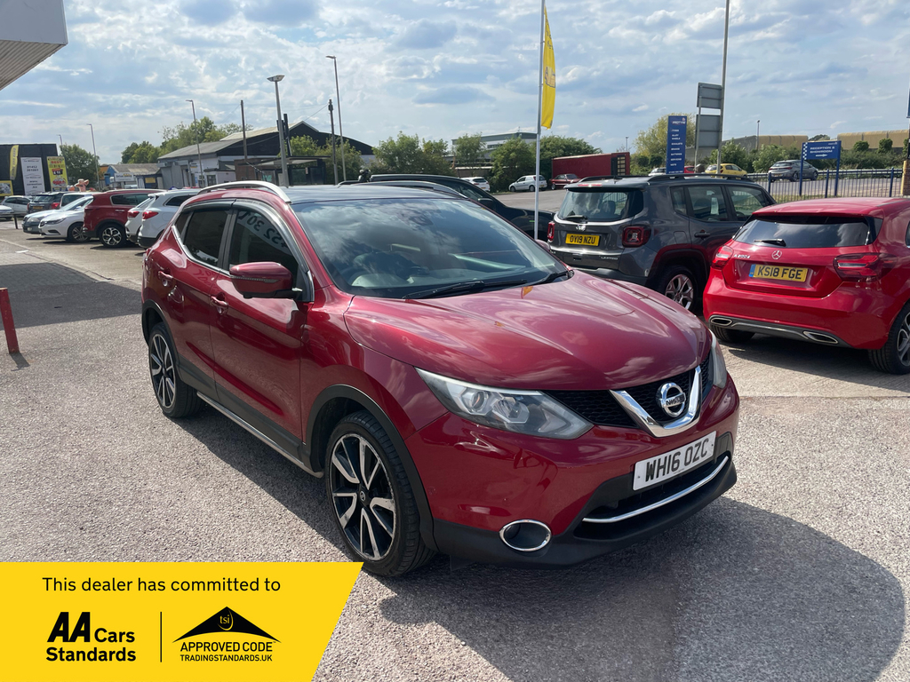 Nissan Qashqai Tekna Dig-t Red
