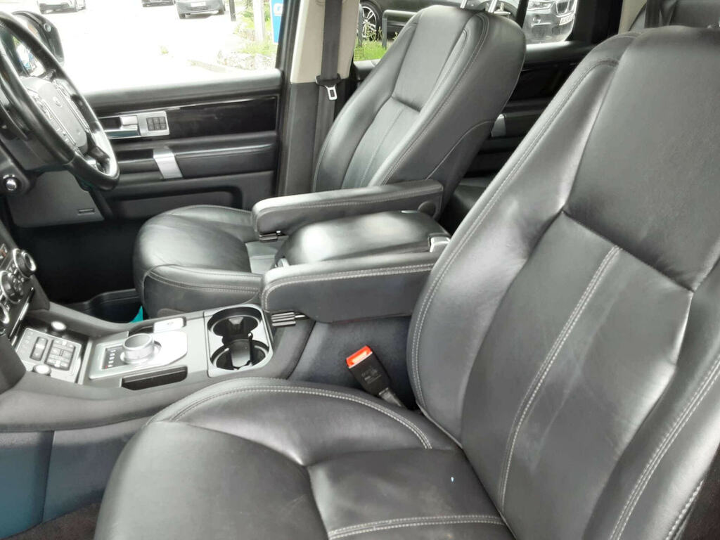 Land Rover Discovery 2.0 Td4 180 Hse Black Blue #15