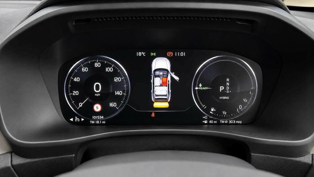 Volvo XC40 R Design Black #15