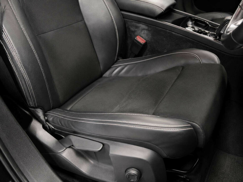 Volvo XC40 Core Black #17