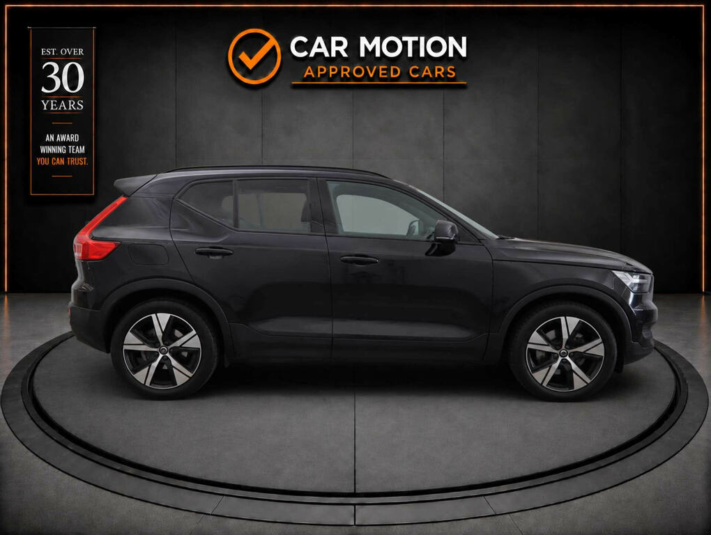 Volvo XC40 Core Black #7