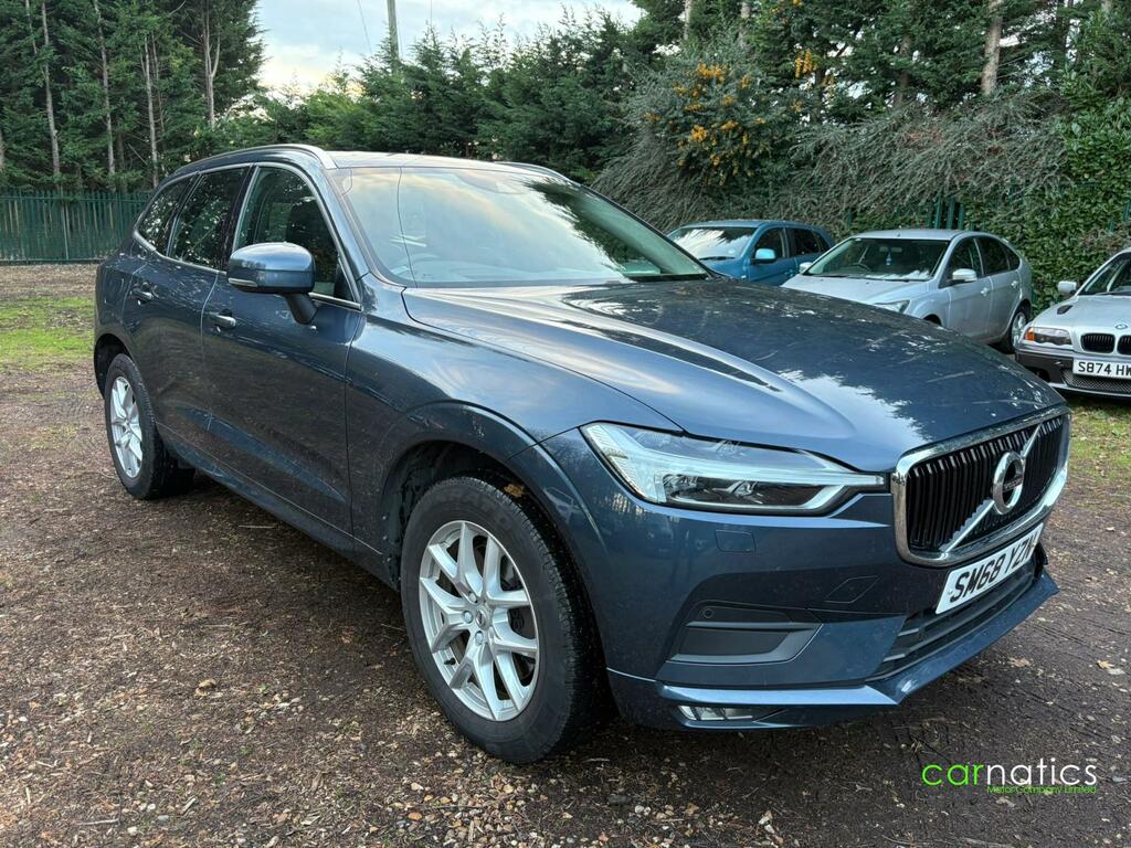 Volvo XC60 Momentum Pro Blue