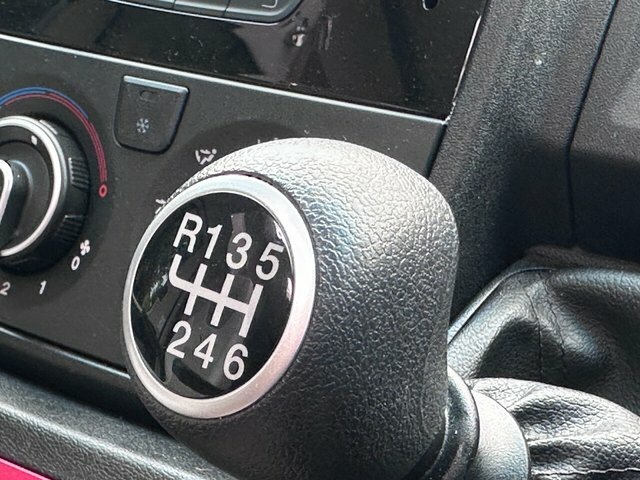 Peugeot Professional L2 White #5