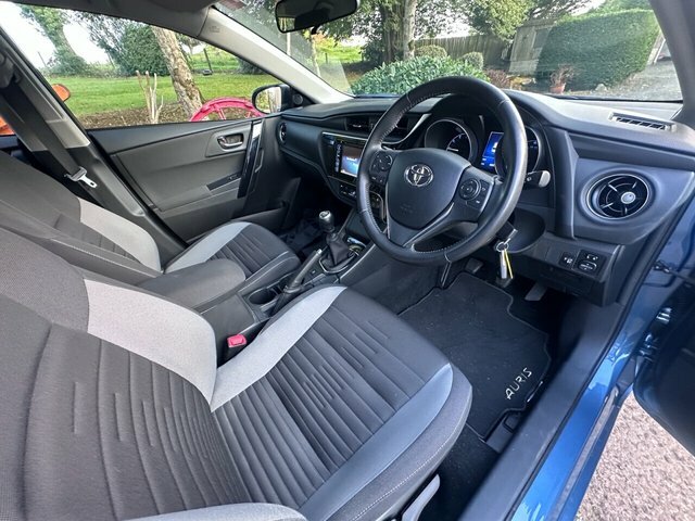Toyota Auris Vvt-i Icon Hatchback KRZ9077 Blue #4