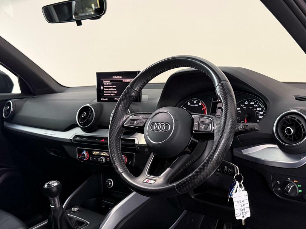 Audi Q2 1.4 Tfsi Cod S Line Suv Euro 6 YC17XPJ Grey #3