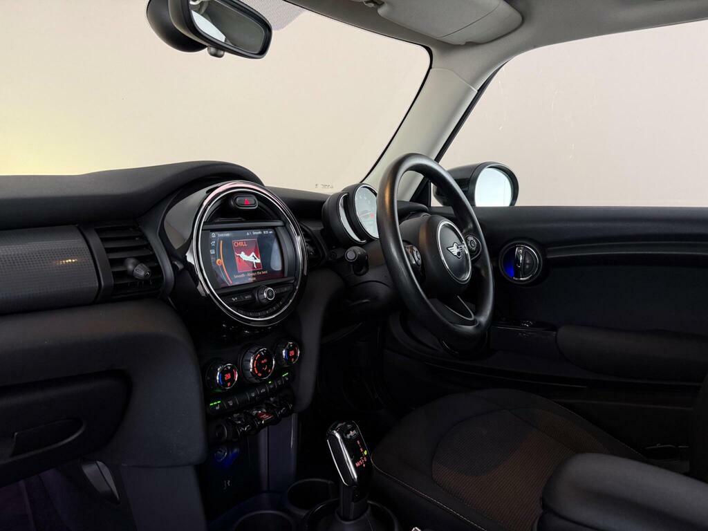 Mini Hatch 1.5 Cooper Classic Hatchback Steptronic HN20ZLX Silver #4