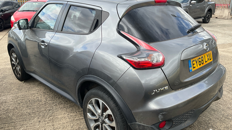 Nissan Juke Tekna Xtronic EY68LXU Grey