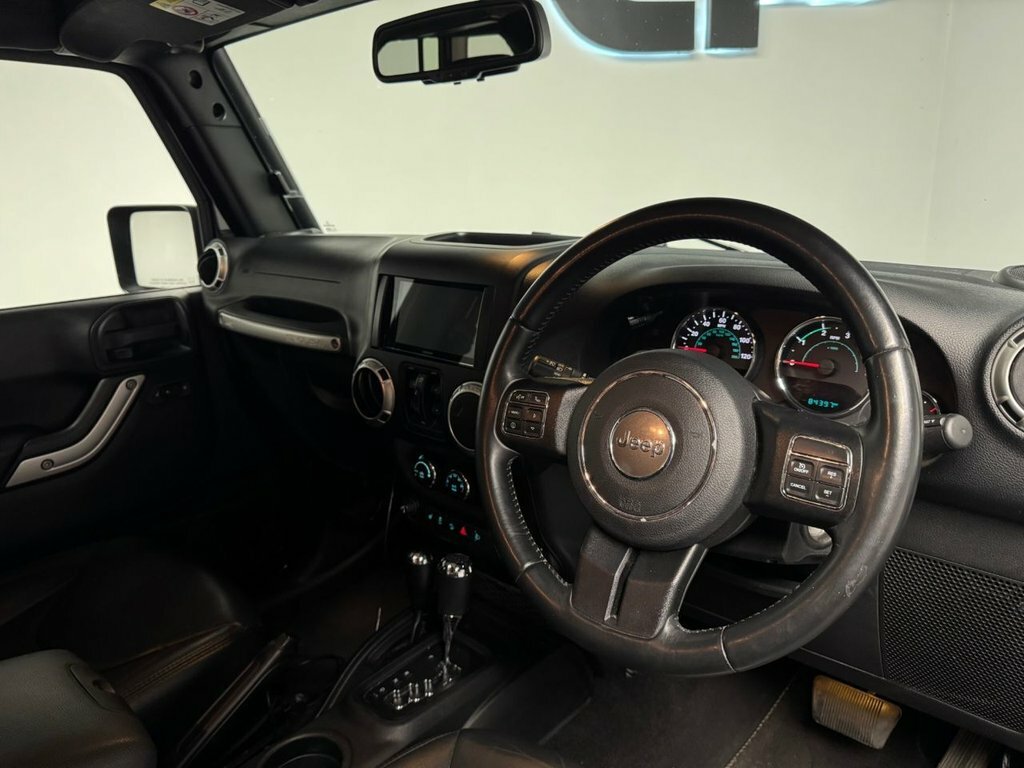 Jeep Wrangler 2.8L Overland Black #3