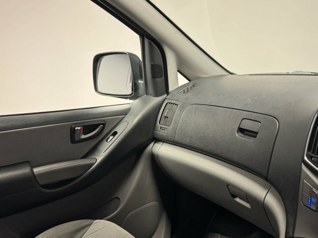 Hyundai I800  Black #27