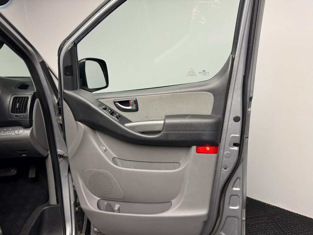 Hyundai I800  Black #39