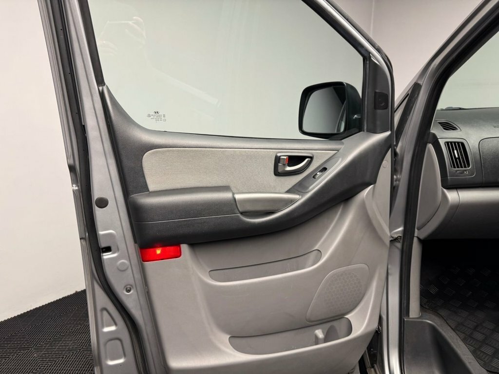 Hyundai I800  Black #40