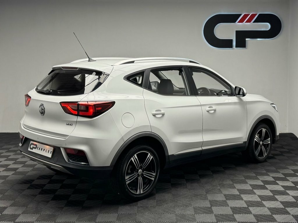 MG ZS 1.5L Exclusive White #2