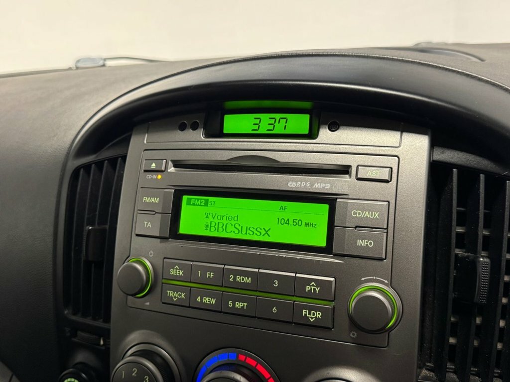 Hyundai I800 Crdi Style #23