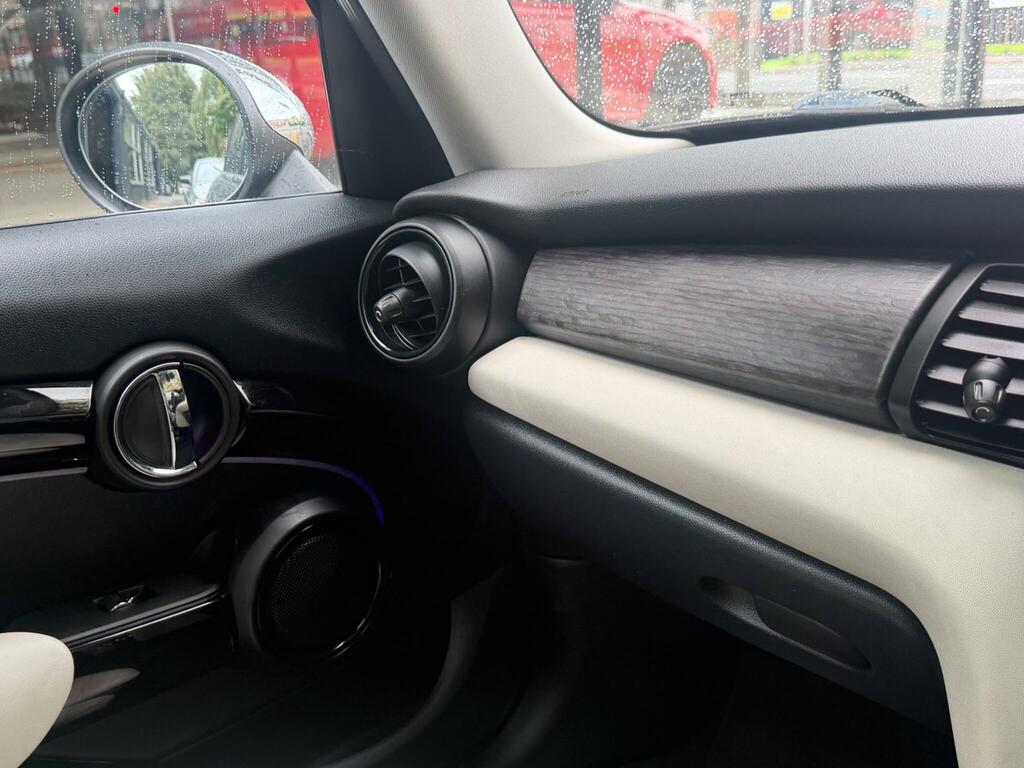 Mini Hatch 1.5 Cooper D Euro 6 Ss Black #16
