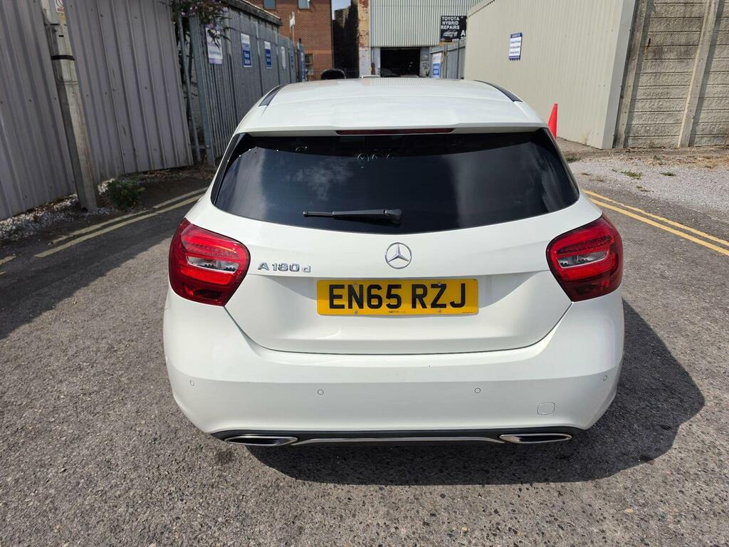 Mercedes-Benz A Class Hatchback 1.5 A180d Sport Executive Euro 6 Ss White #5