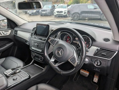 Mercedes-Benz GLE Class Automatic White #7