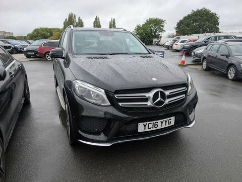 Mercedes-Benz GLE Class Automatic White #1