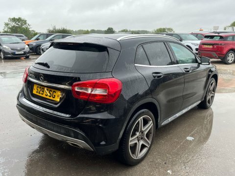 Mercedes-Benz GLA Class 2.1 Gla 200 Black #2