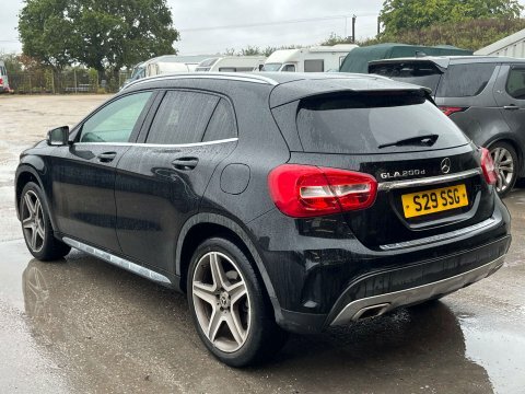 Mercedes-Benz GLA Class 2.1 Gla 200 Black #3