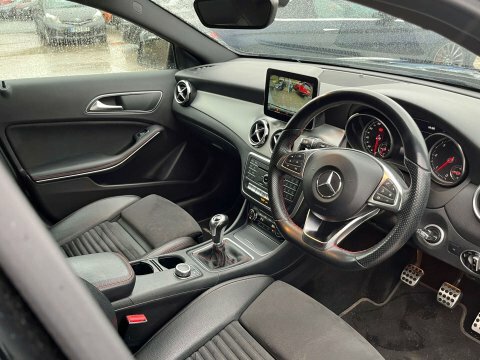 Mercedes-Benz GLA Class 2.1 Gla 200 Black #5