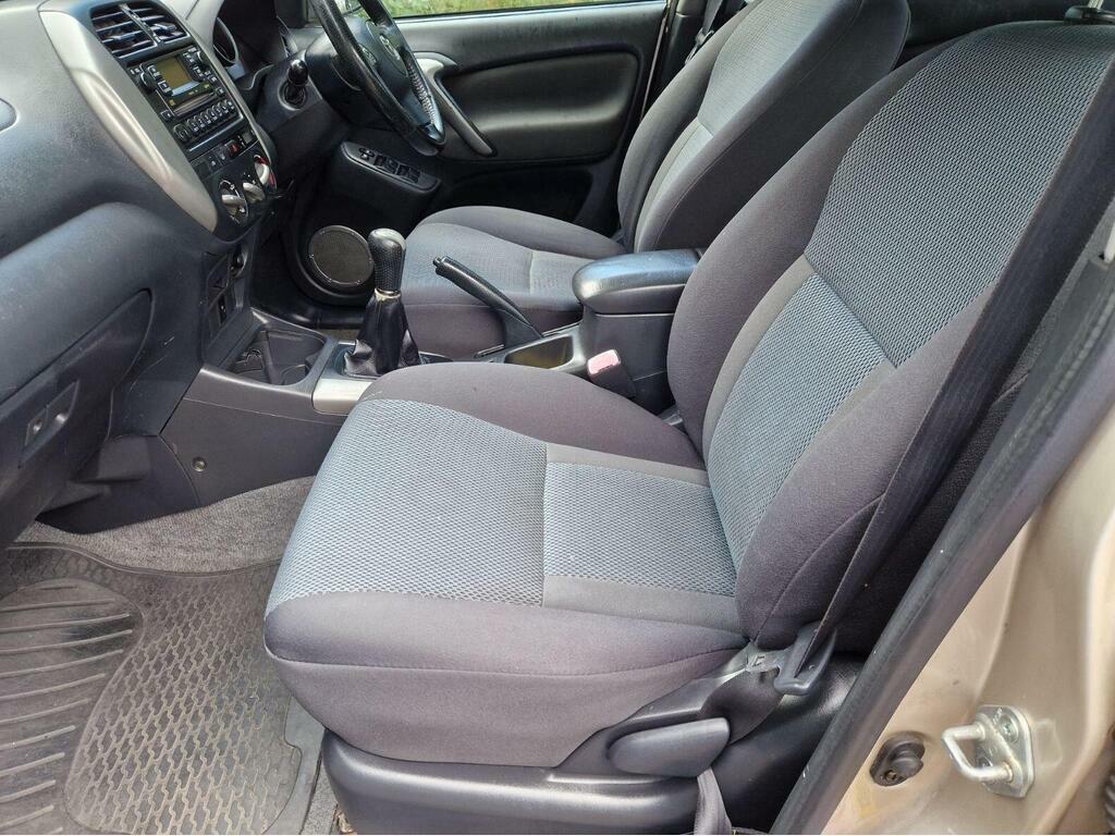Toyota Rav 4 4 2.0 Xt3 Beige #13